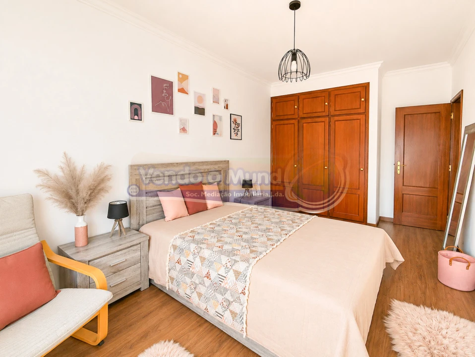Apartamento T2 para Venda em Almeirim Foto 8