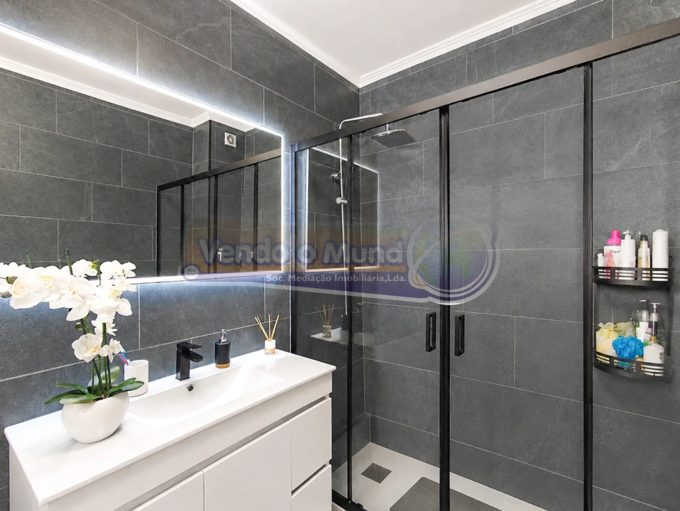 Apartamento T2 para Venda em Almeirim Foto 10