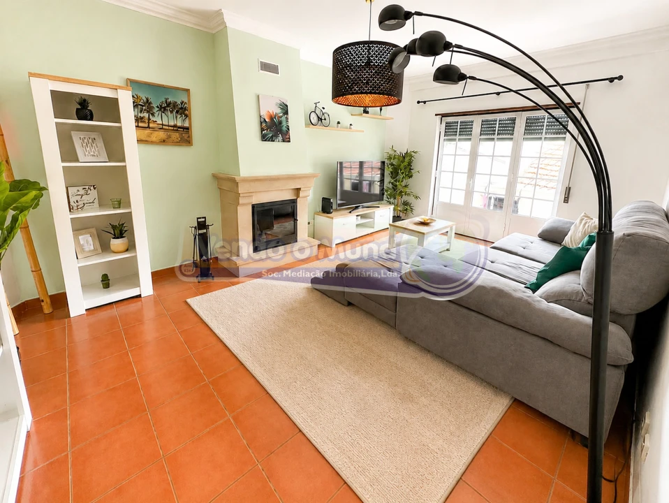 Apartamento T2 para Venda em Almeirim Foto 7