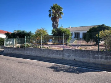 Moradia T4 para Venda em Cabeção