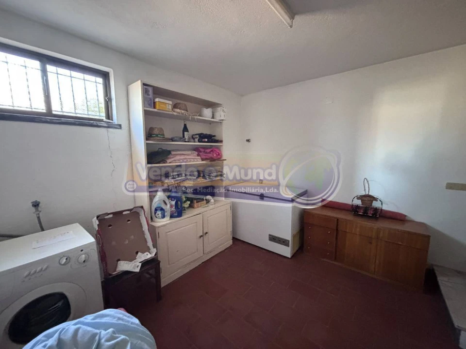 Moradia T4 para Venda em Cabeção Foto 17