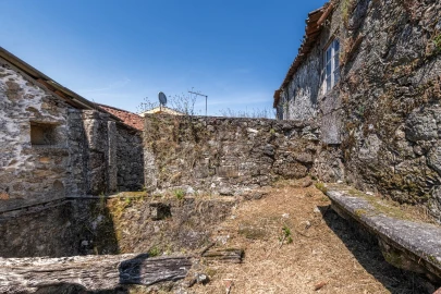 Moradia T5 para Venda em Este (São Pedro e São Mamede)