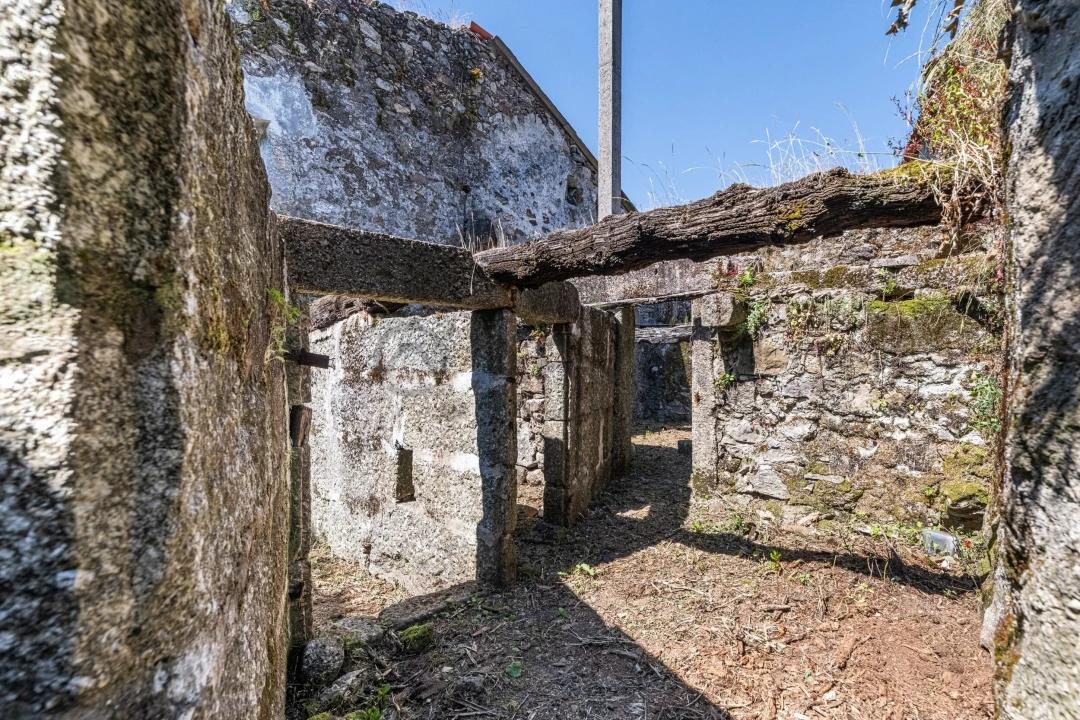 Moradia T5 para Venda em Este (São Pedro e São Mamede) Foto 16