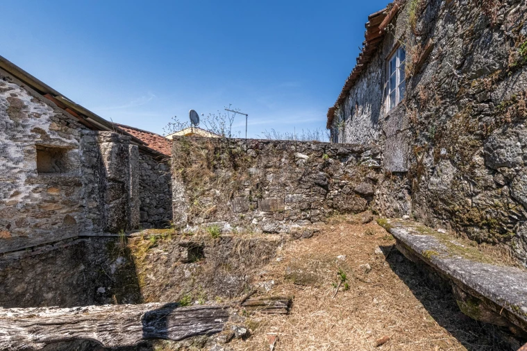 Moradia T5 para Venda em Este (São Pedro e São Mamede) Foto 15