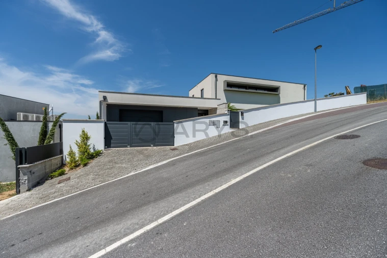 Moradia T4 para Venda em Arca e Ponte de Lima Foto 2