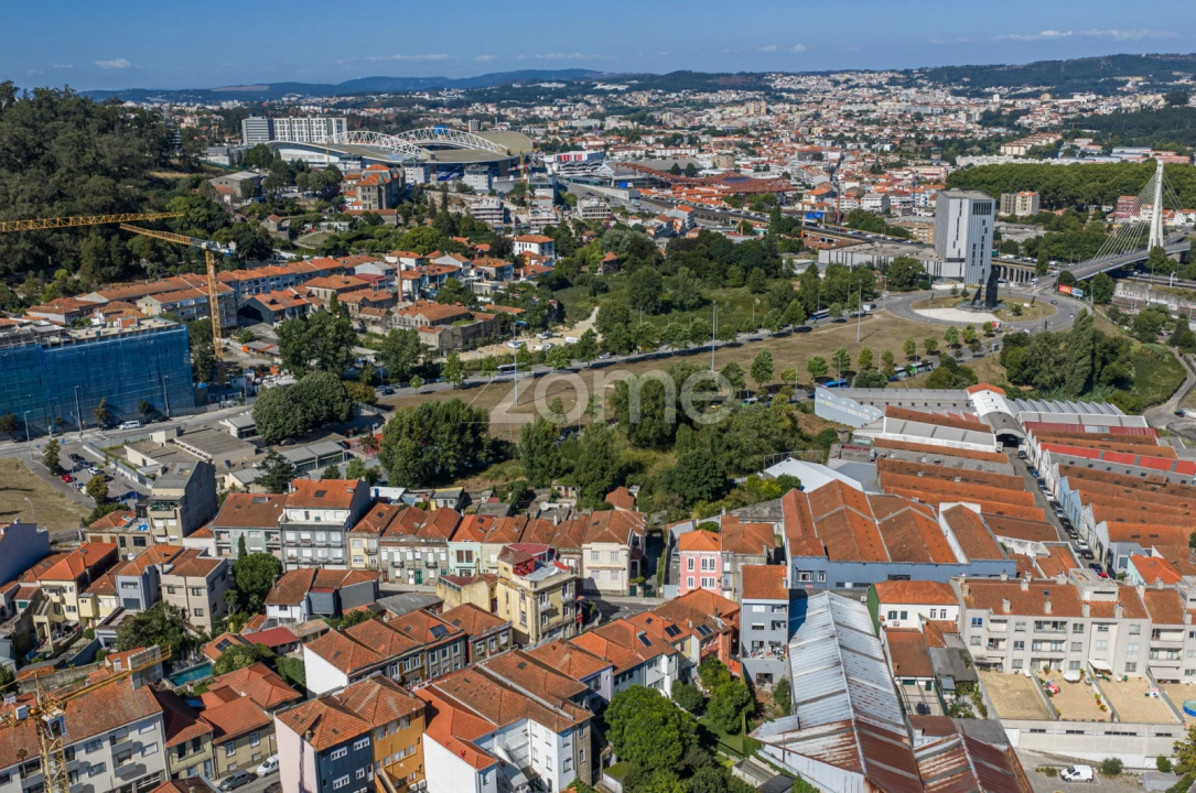 Terreno Comércio / Armazém para Venda em Campanhã Foto 5