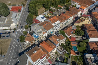 Terreno Comércio / Armazém para Venda em Campanhã