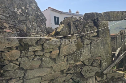 Moradia T2 para Venda em Folgosinho