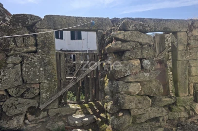 Moradia T2 para Venda em Folgosinho
