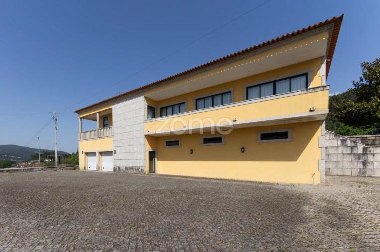 Moradia T4 para Venda em Escudeiros e Penso (Santo Estêvão e São Vicente) Foto 45
