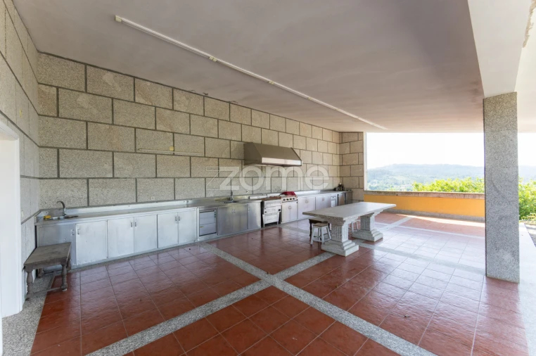 Moradia T4 para Venda em Escudeiros e Penso (Santo Estêvão e São Vicente) Foto 47