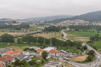 Terreno para Venda em Lomar e Arcos