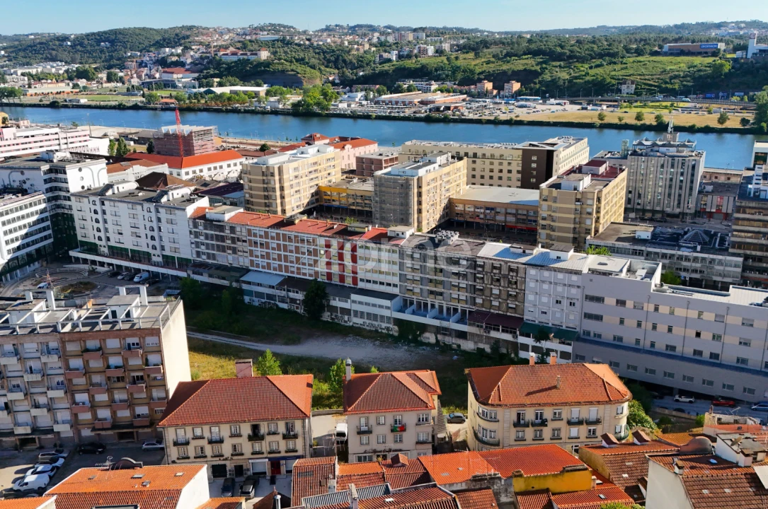 Negócio para Venda em Sé Nova, Santa Cruz, Almedina e São Bartolomeu Foto 9