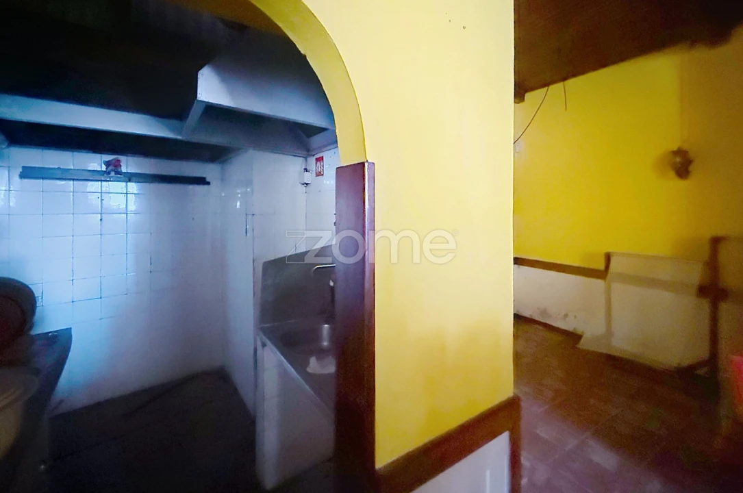 Negócio para Venda em Sé Nova, Santa Cruz, Almedina e São Bartolomeu Foto 23