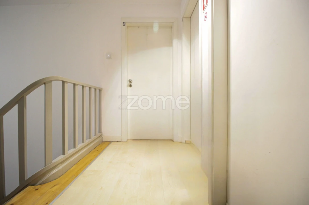 Apartamento T9 para Venda em Sé Nova, Santa Cruz, Almedina e São Bartolomeu Foto 5
