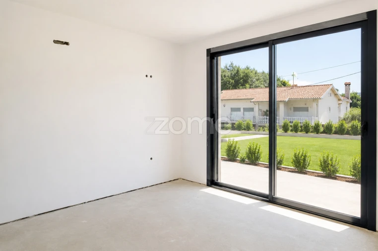 Moradia T3 para Venda em Amoreira da Gândara, Paredes do Bairro e Ancas Foto 9