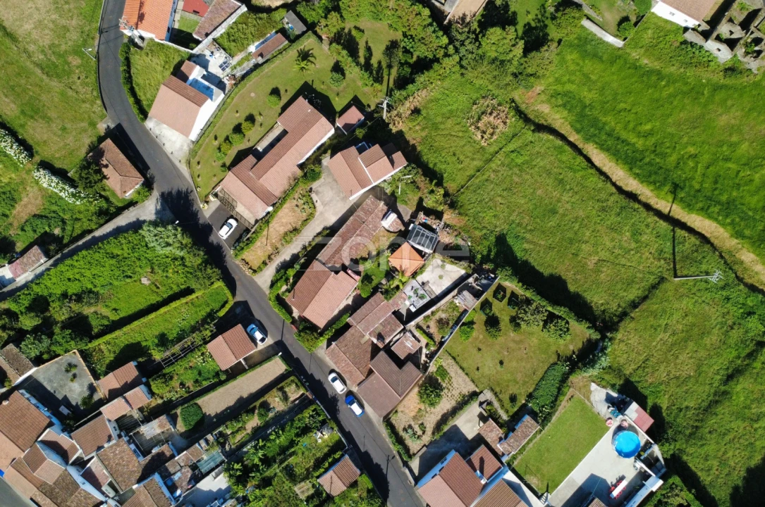 Moradia T1 para Venda em Santana Foto 27
