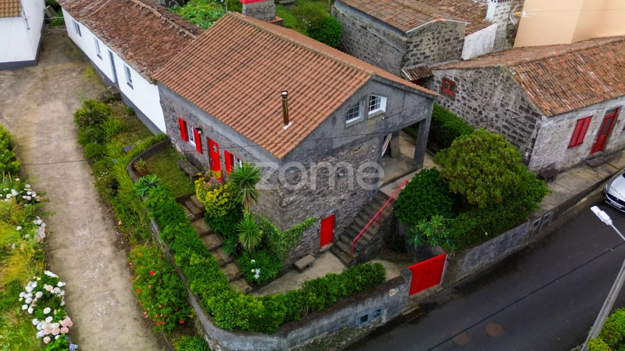 Moradia T1 para Venda em Santana