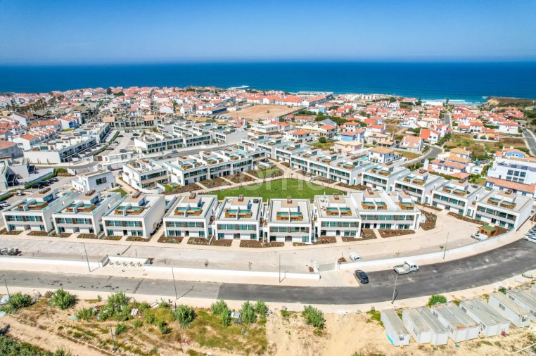 Apartamento T3 para Venda em Porto Covo Foto 36