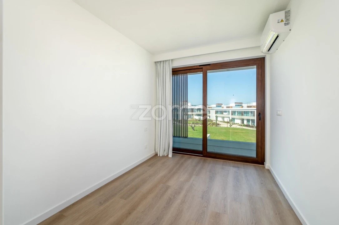 Apartamento T3 para Venda em Porto Covo Foto 18
