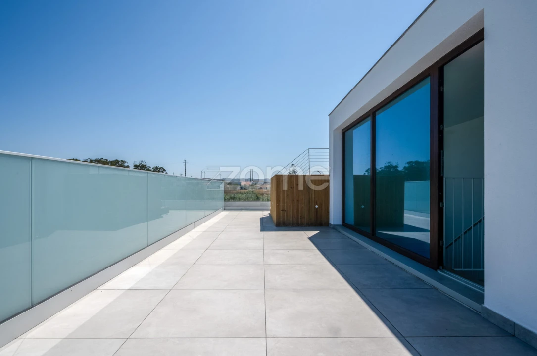Apartamento T3 para Venda em Porto Covo Foto 32