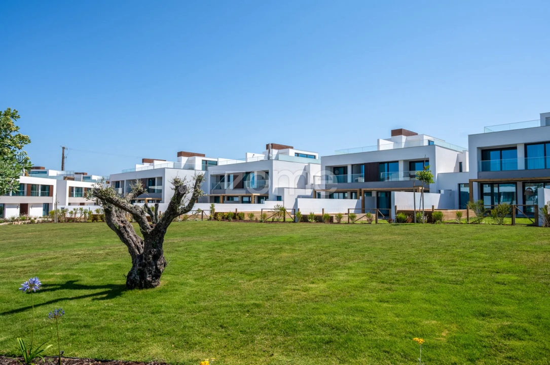 Apartamento T3 para Venda em Porto Covo Foto 8