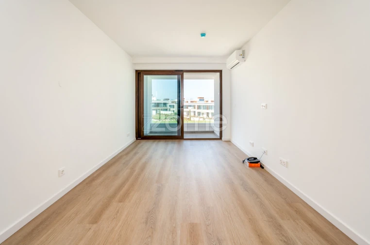 Apartamento T3 para Venda em Porto Covo Foto 15