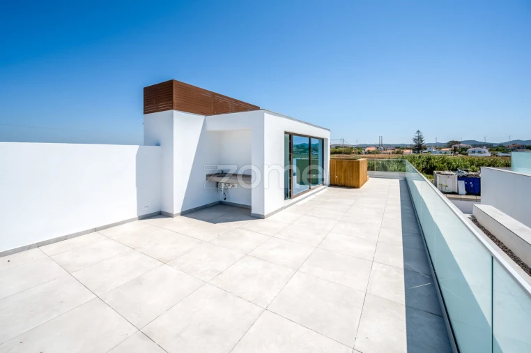 Apartamento T3 para Venda em Porto Covo Foto 30