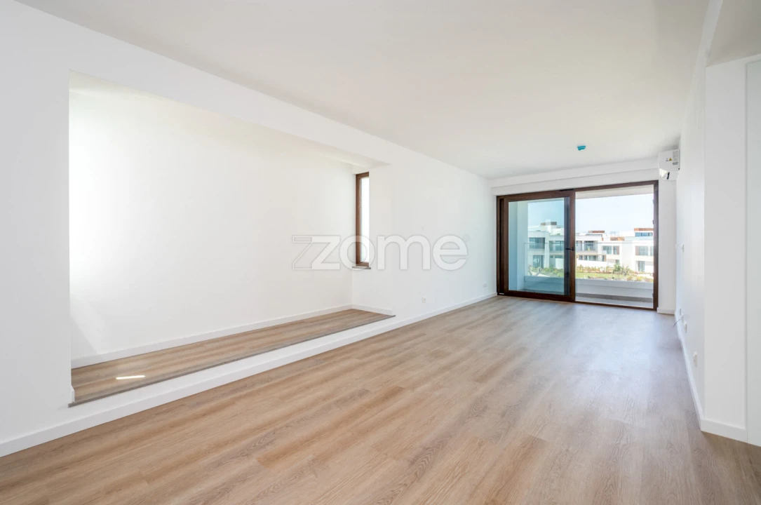 Apartamento T3 para Venda em Porto Covo Foto 13
