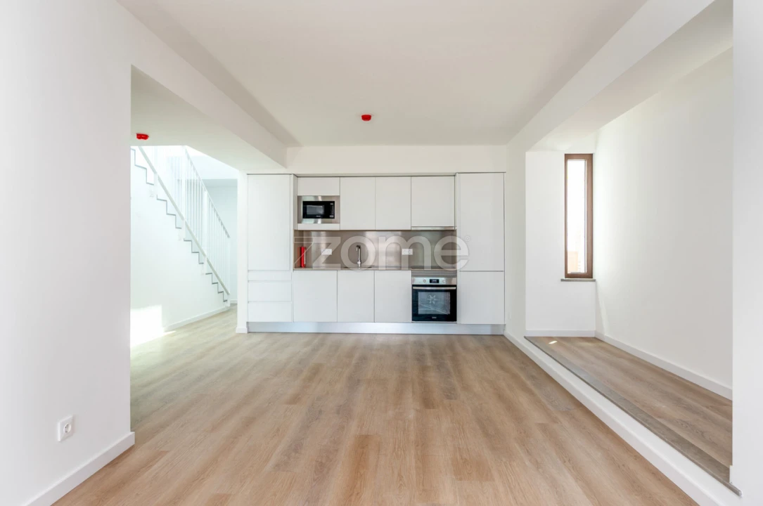 Apartamento T3 para Venda em Porto Covo Foto 16
