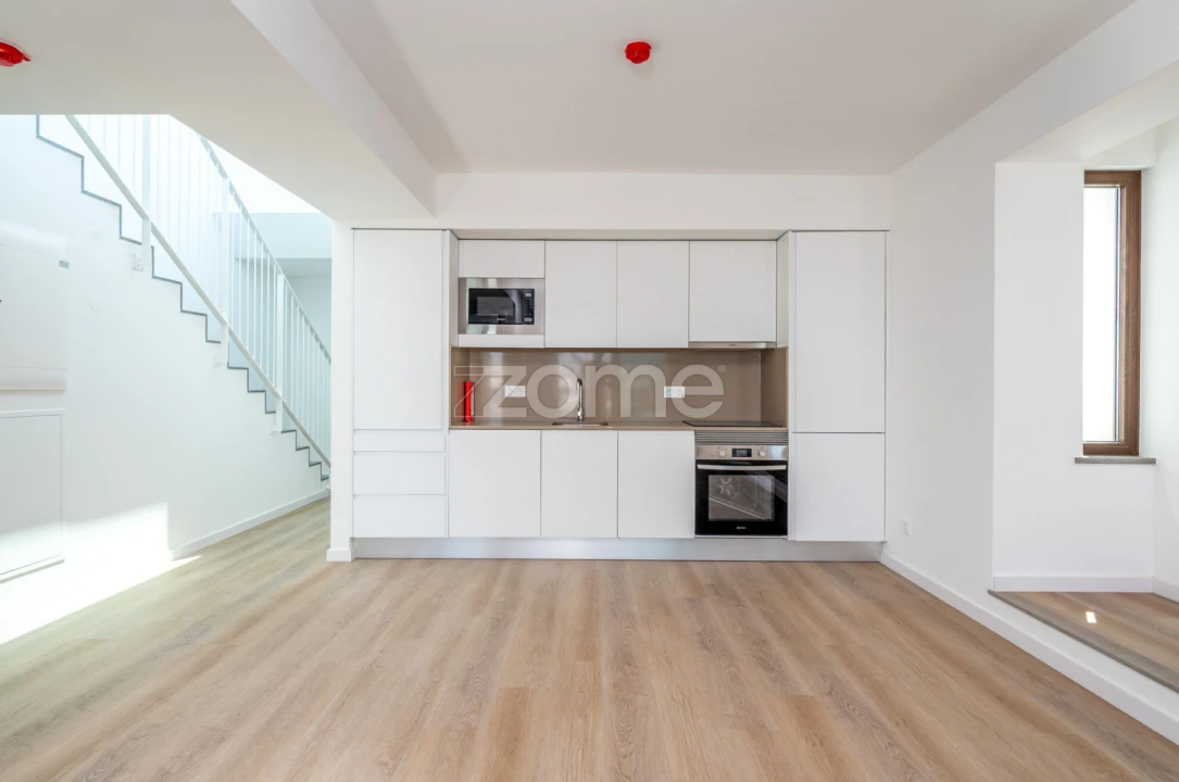 Apartamento T3 para Venda em Porto Covo Foto 17