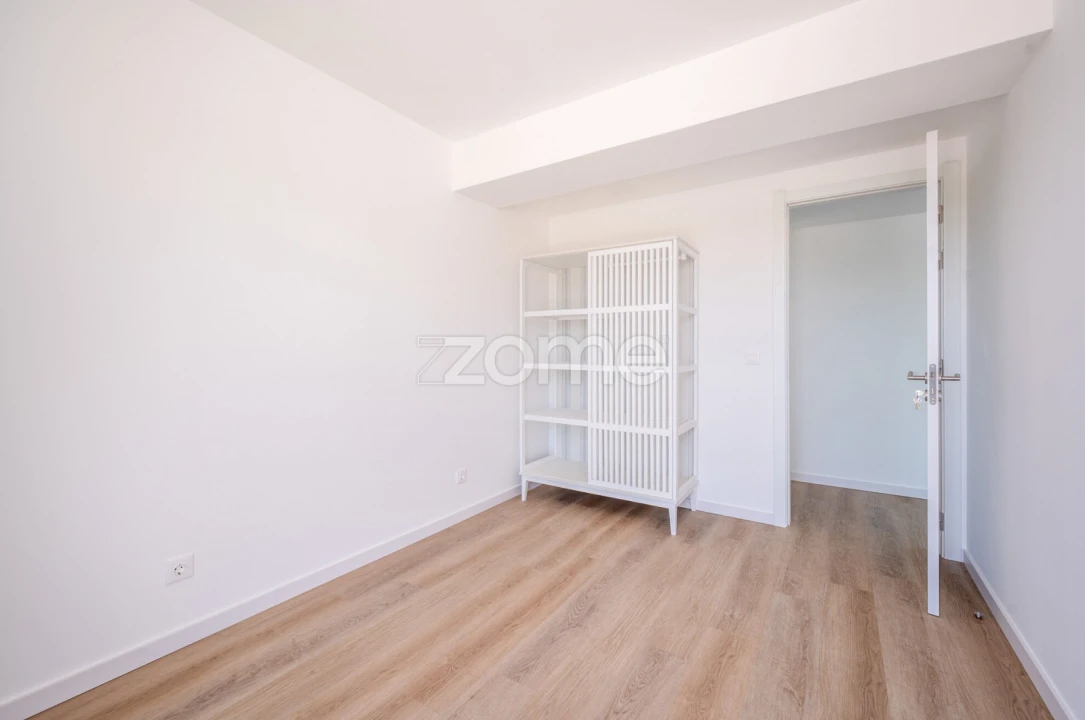 Apartamento T3 para Venda em Porto Covo Foto 26