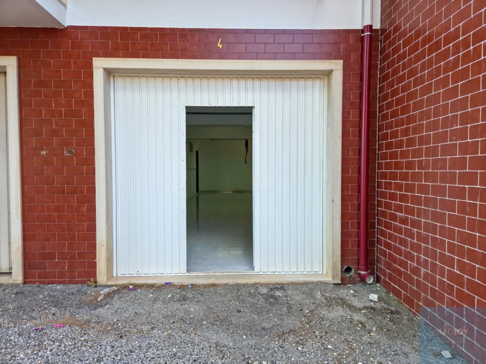 Garagem para Venda em Santa Maria e São Miguel, São Martinho, São Pedro Penaferrim Foto 10