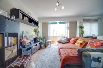 Apartamento T2 para Venda em Oeiras e São Julião da Barra, Paço de Arcos e Caxias