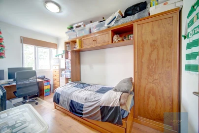 Apartamento T2 para Venda em Oeiras e São Julião da Barra, Paço de Arcos e Caxias