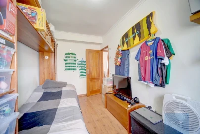 Apartamento T2 para Venda em Oeiras e São Julião da Barra, Paço de Arcos e Caxias
