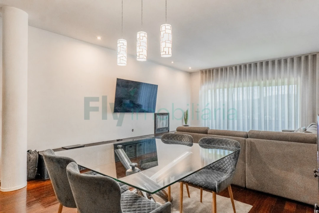 Apartamento T3 para Venda em Mesão Frio Foto 3