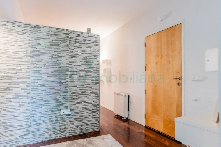 Apartamento T3 para Venda em Mesão Frio Foto 4