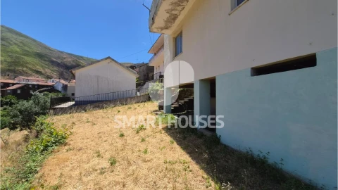 Moradia T4 para Venda em Pomares