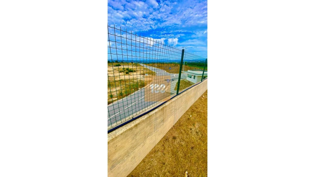 Apartamento T1 para Venda em Vilar de Andorinho Foto 9