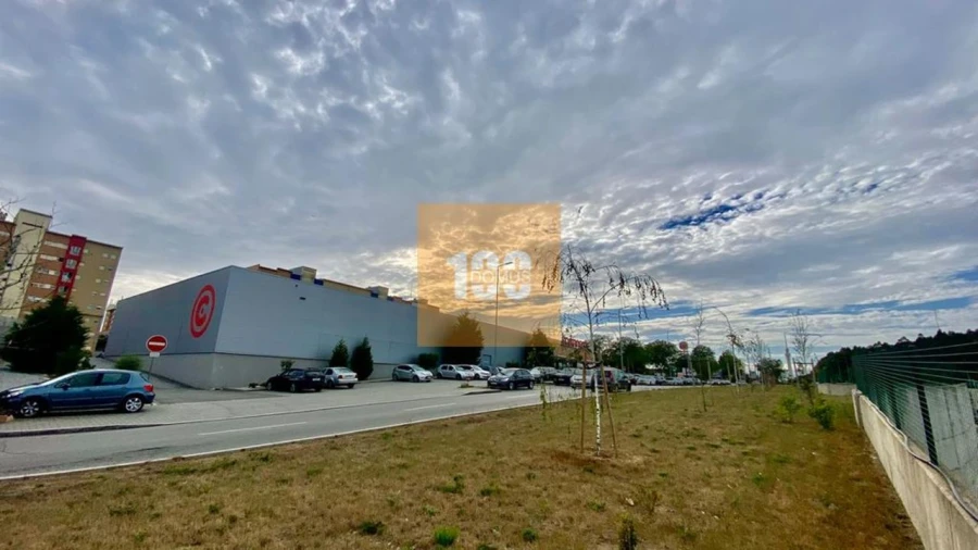 Apartamento T2 para Venda em Vilar de Andorinho Foto 11