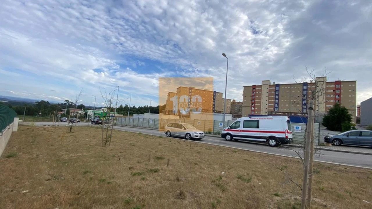 Apartamento para Venda em Vilar de Andorinho Foto 12
