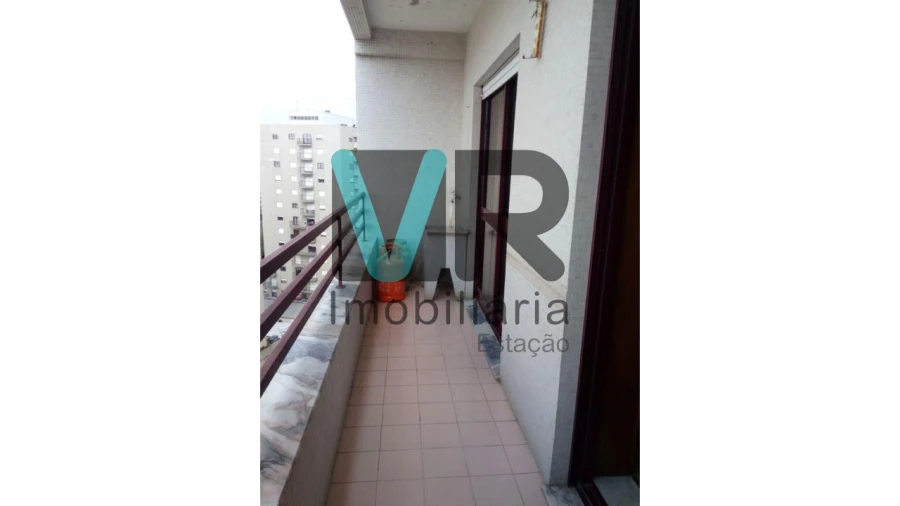 Apartamento T2 para Venda em São Vicente (Braga) Foto 5