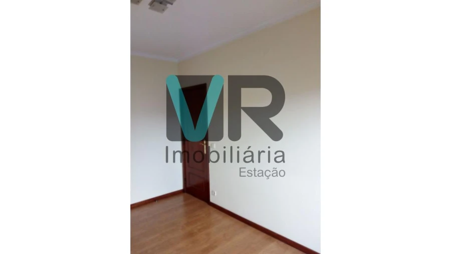 Apartamento T2 para Venda em São Vicente (Braga) Foto 13