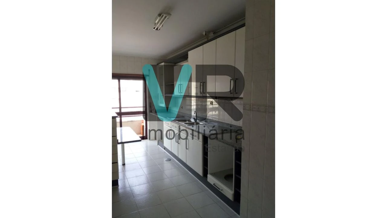 Apartamento T2 para Venda em São Vicente (Braga) Foto 2