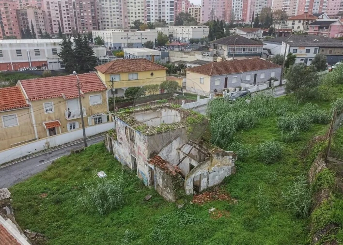 Terreno para Venda em Cacém e São Marcos Foto 6