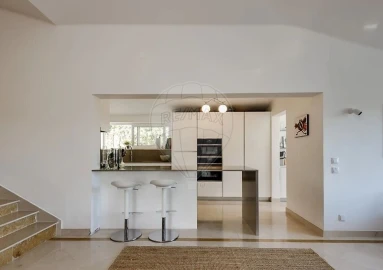 Moradia T5 para Venda em Alcabideche