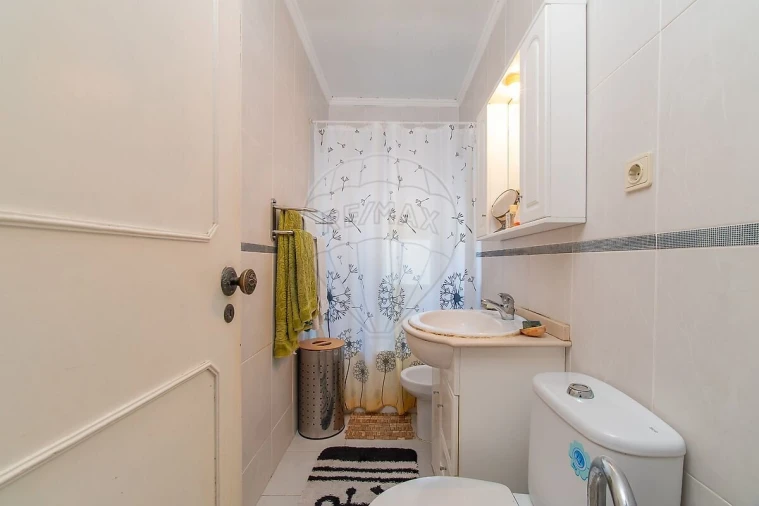 Apartamento T3 para Venda em Santo António dos Cavaleiros e Frielas Foto 16