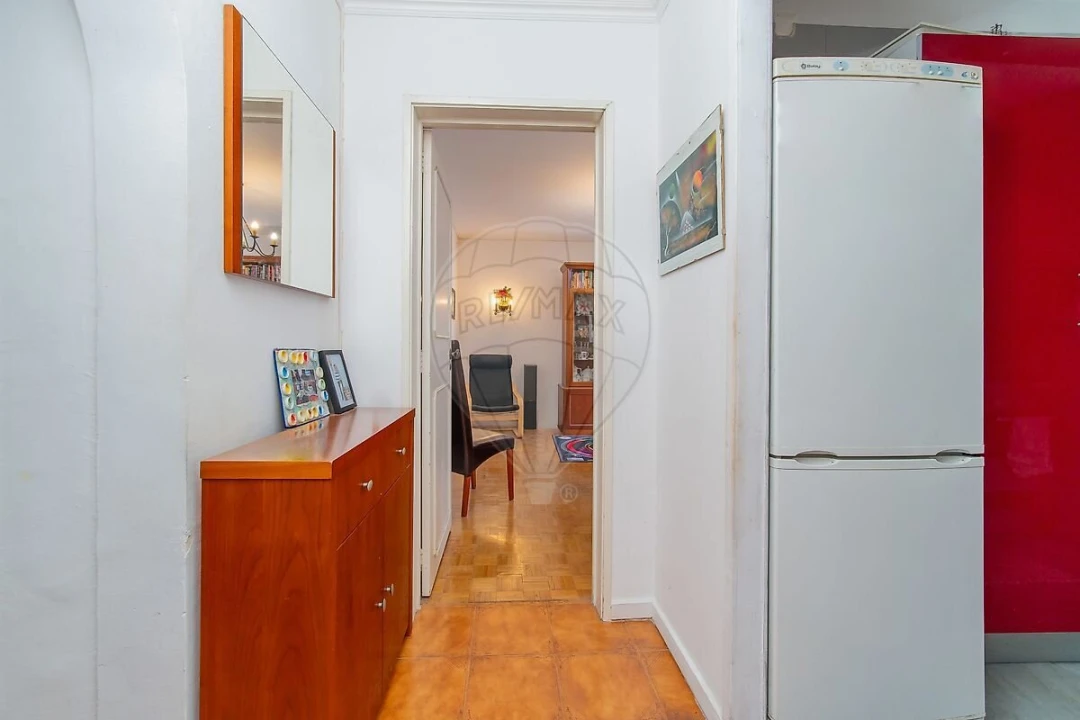 Apartamento T3 para Venda em Santo António dos Cavaleiros e Frielas Foto 8