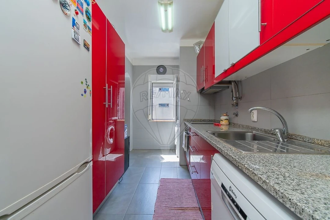 Apartamento T3 para Venda em Santo António dos Cavaleiros e Frielas Foto 17